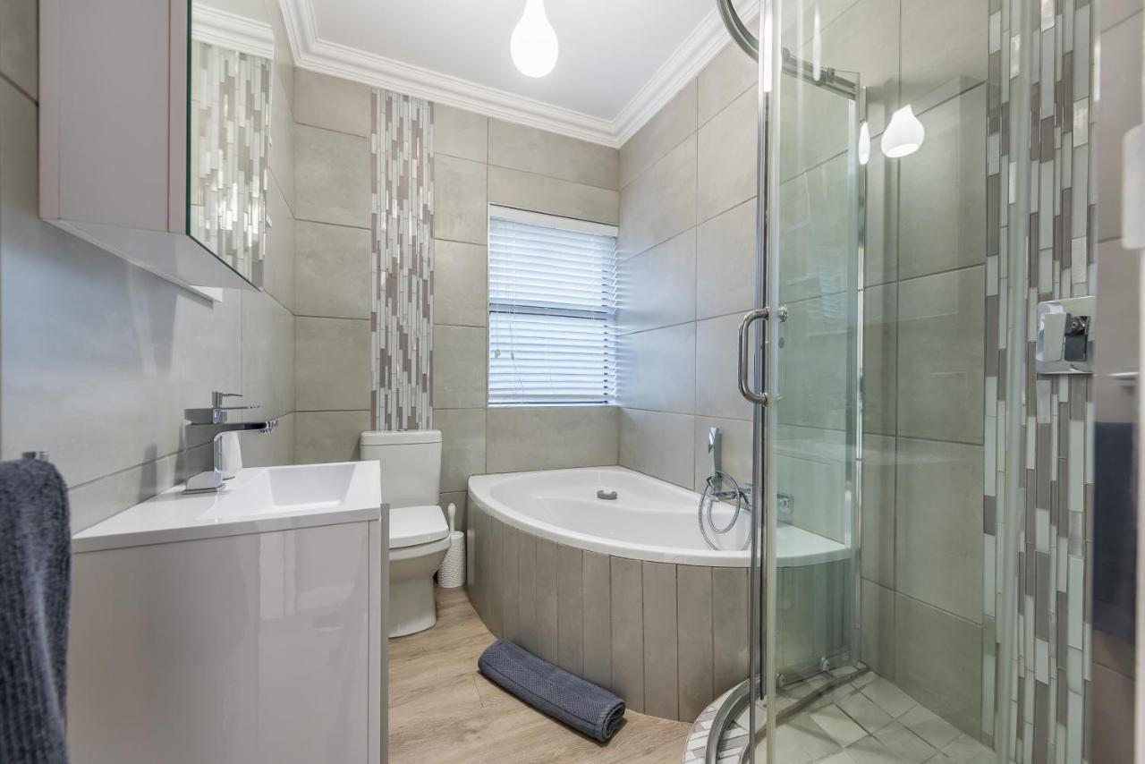Beacon Wharf , George Hay 5 Seafront Accommodation モーセル・ベイ エクステリア 写真