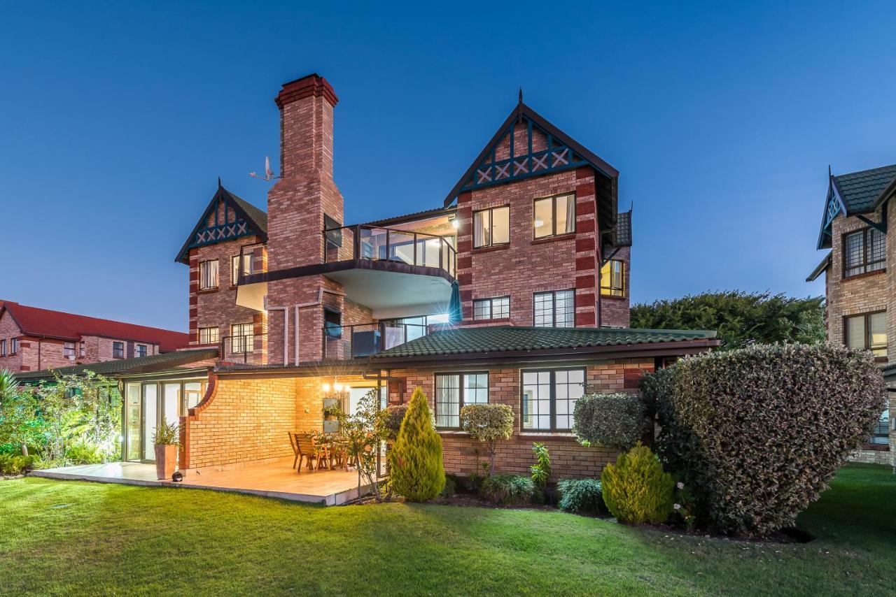 Beacon Wharf , George Hay 5 Seafront Accommodation モーセル・ベイ エクステリア 写真
